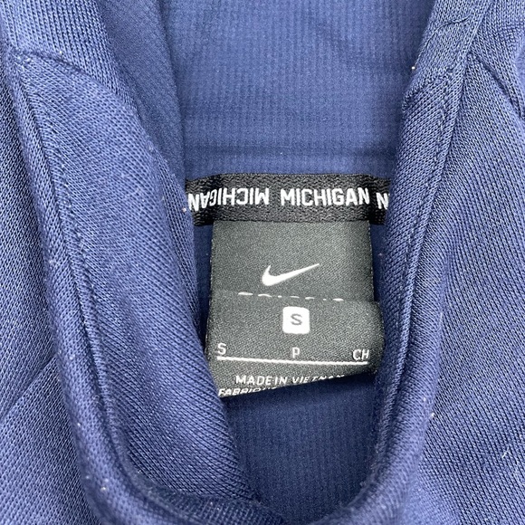 Mens Michigan Center Swoosh Nike Hoodie Size Small - Picture 4 of 12